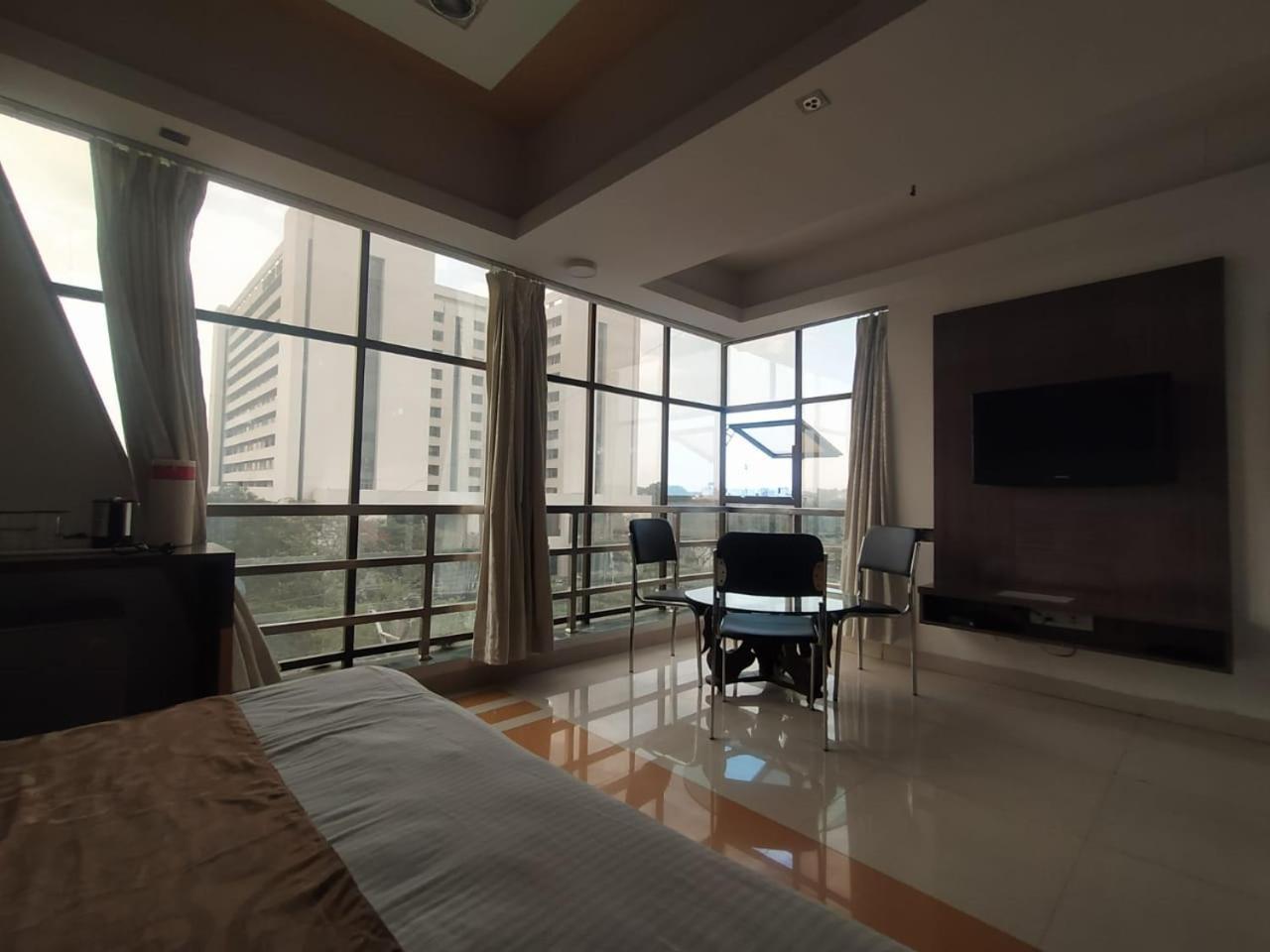 Hotel Grand Suites 印多尔 外观 照片